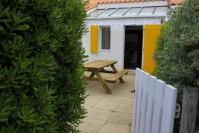 Une petite maison de vacances entre dunes et forêt